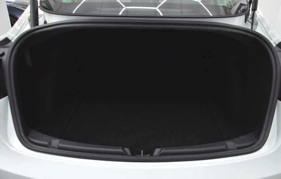 Tesla Model 3 2023 RWD