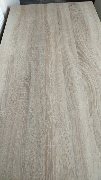 Biurko duże z miejscem na komputer