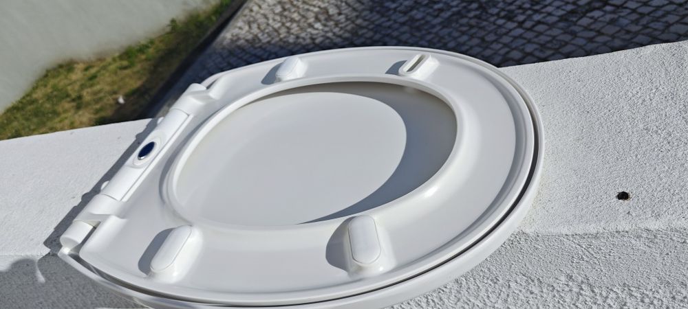 Vendo sanita com tampa com queda amortecida