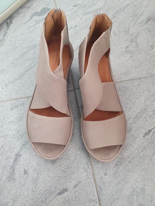 Шкіряні туфлі лофери Clarks 39 босоніжки