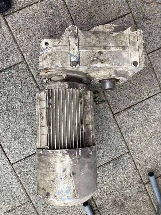 Motoreduktor obr 13-39 2kw SEW EURODRIVE