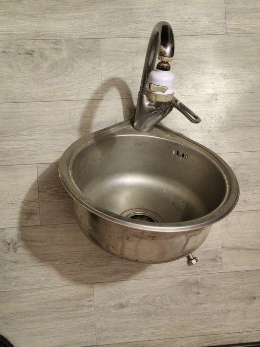 Круглая мойка раковина на кухню