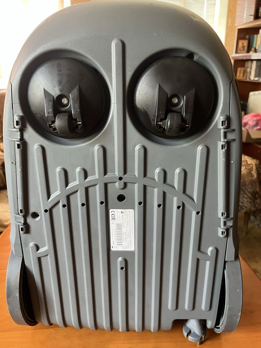 Продам потужний миючий пилосос Bosch Serie 4 AquaWash&Clean BWD41740