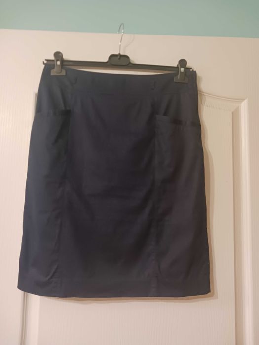 Granatowa spódniczka z kieszeniami po bokach H&M 40