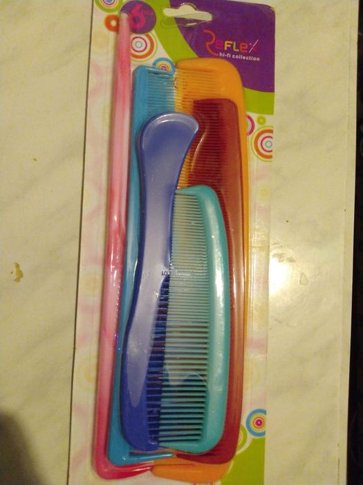 Набор расчесок новый