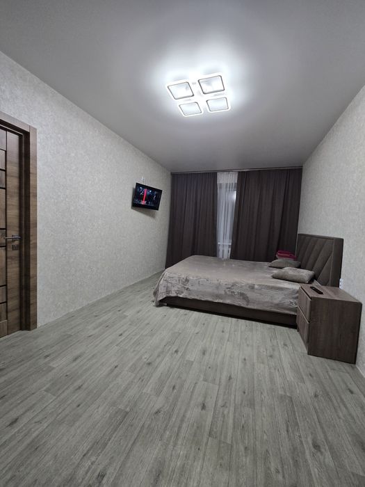 Погодинно  і подобово р-н зал вокзал