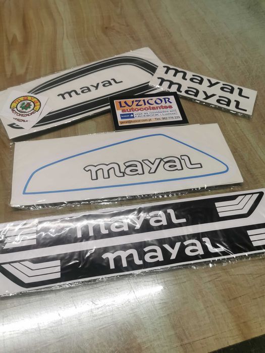 Autocolantes Mayal