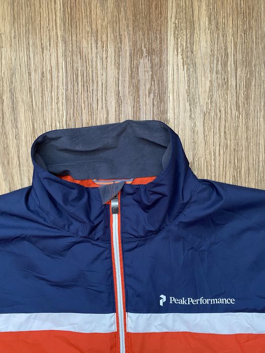 Чоловіча вітровка peac perfomance