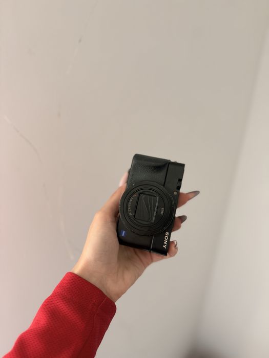 Aparat cyfrowy SONY DSC-RX100 VI