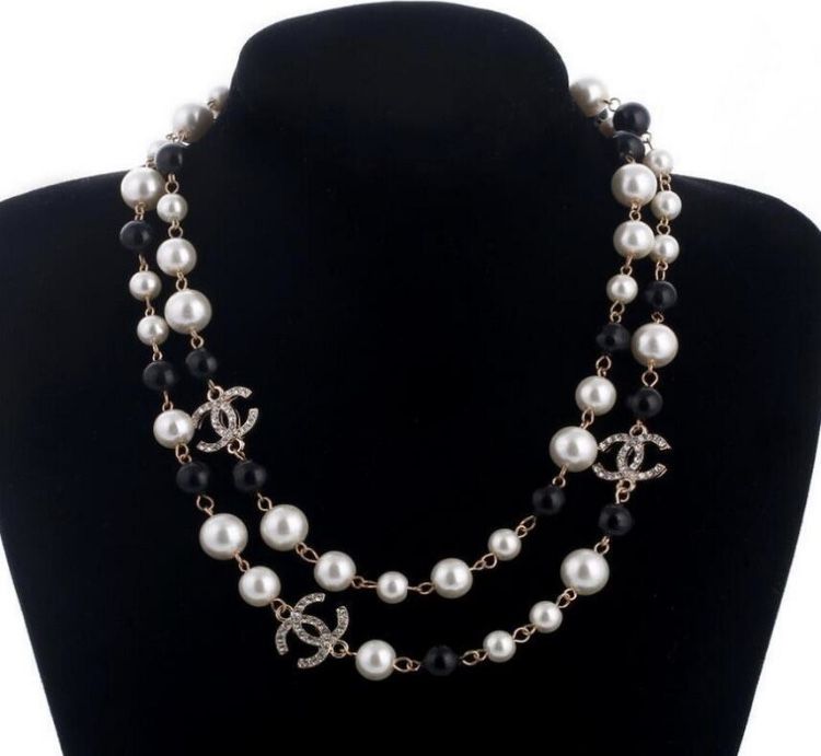 Naszyjnik długi perły sznur pereł czarno białe korale cc prezent