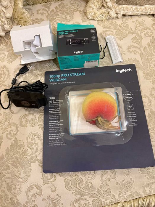 Продам Новую Видеокамеру Logitech 1080p PRO Stream Webcam