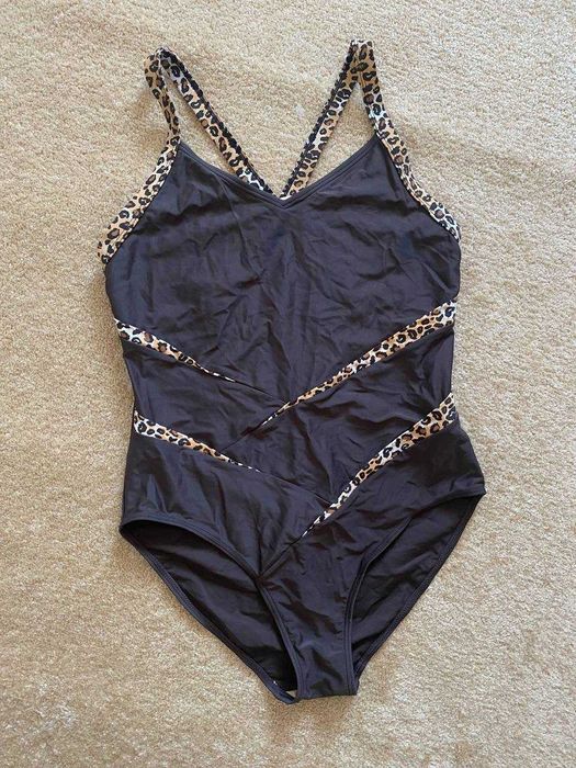 утягуючий cуцільний купальник батал, сдельный купальник леопардовый