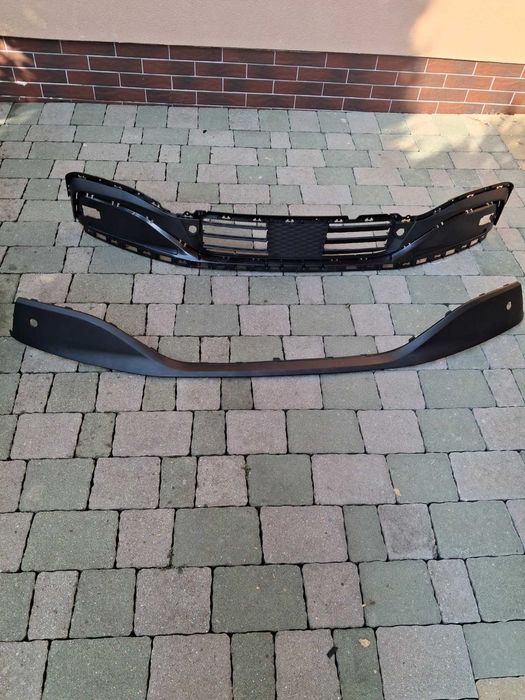 Ford mustang mach-e 2020- Решітка радіатора