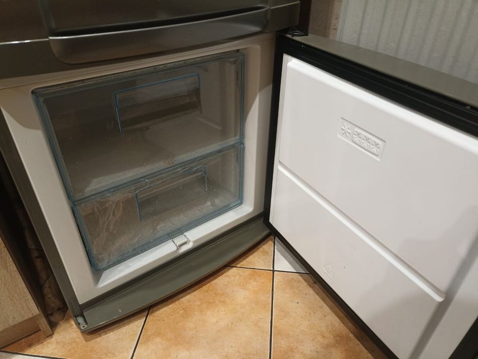 Lodówka Electrolux ERB29301x8 Inspire Space Plus