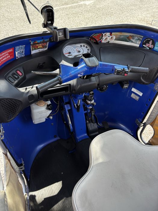 Tuk tuk piaggio ape 200.