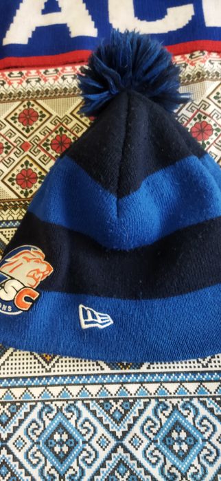 Шапка і шарф хокейного клуба