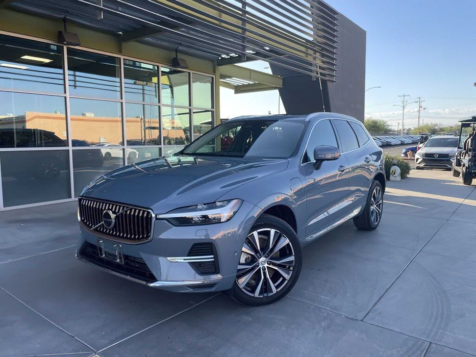 Volvo XC60 T8 Recharge Inscription Expression      2022