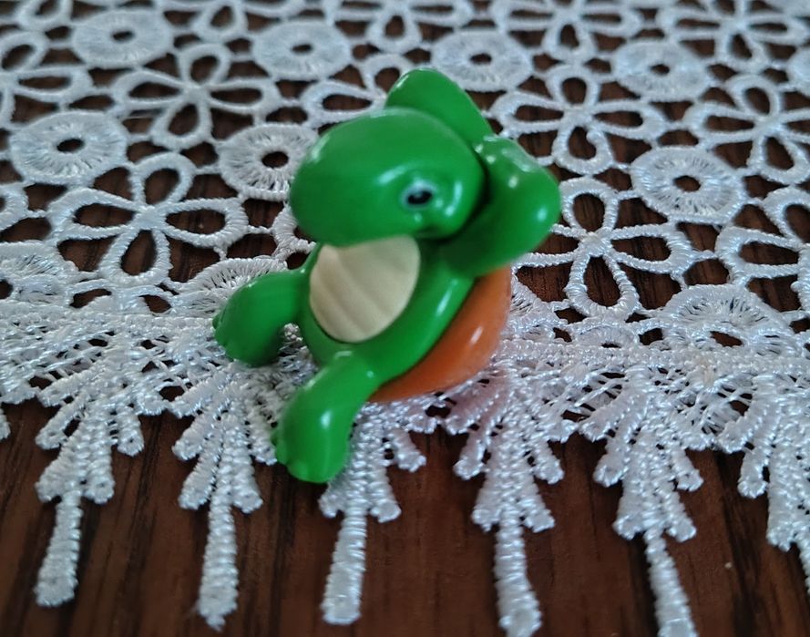 Figurki Kinder różne kolekcje 5 szt.
