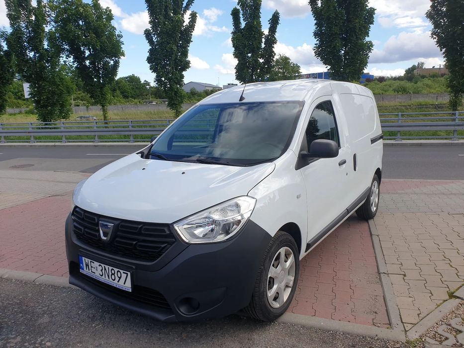 Dacia DOKKER  dokker benzynowy , krajowy , mały przebieg