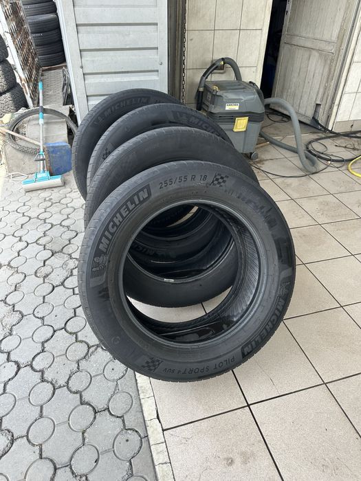 Комплект шин Michelin Pilot Sport 4 SUV
