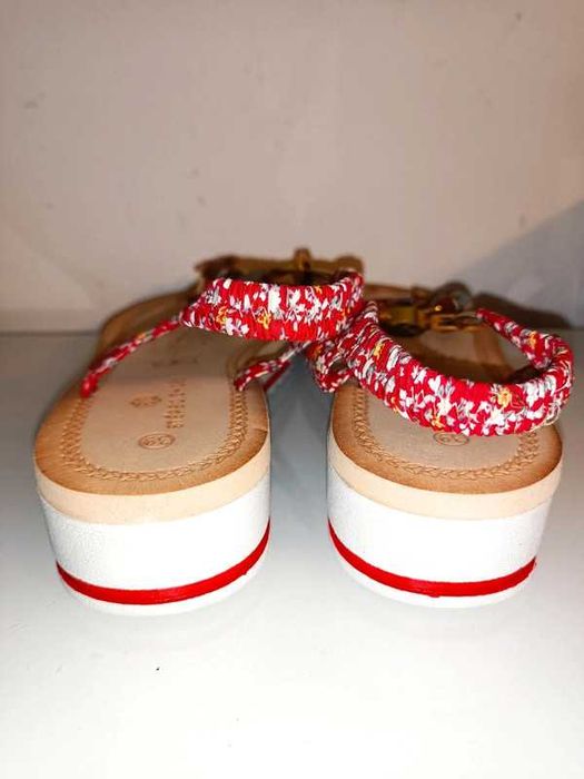 Sandálias Confortáveis de sola flexível, n.º 39 - NOVAS