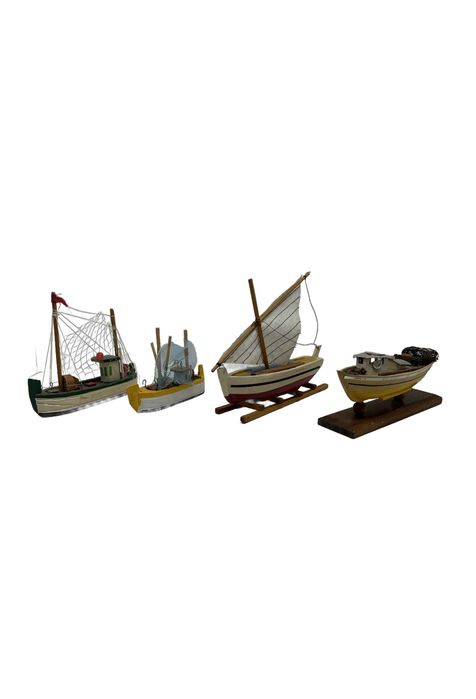 LOTE 10 Barcos decorativos artesanais