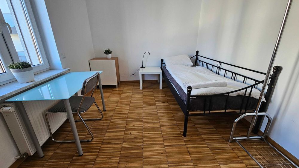 Dom do wynajęcia - najem krótkoterminowy dla firm / House for rent