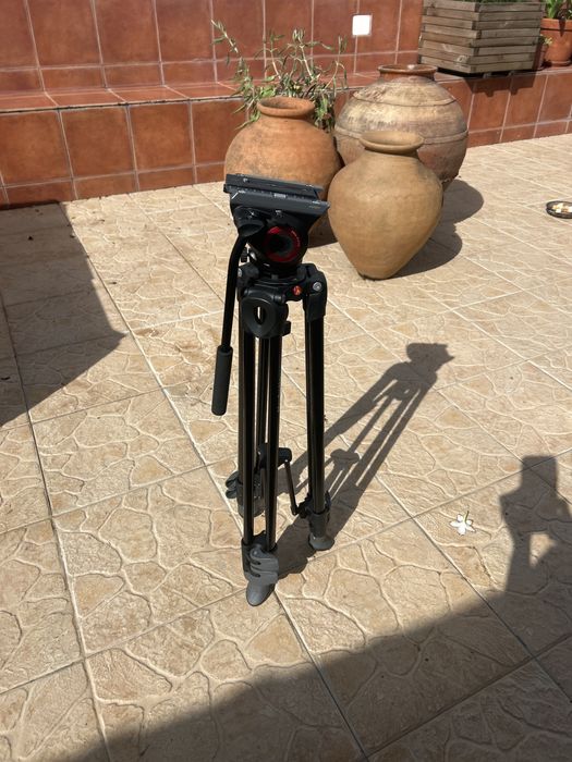 Manfrotto Tripe completo com cabeca e mala de transporte