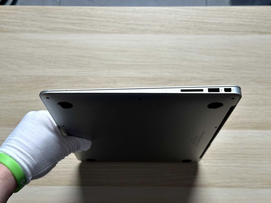 Topcase z ekranem MacBook Air 13" A1369 (2010–2011)