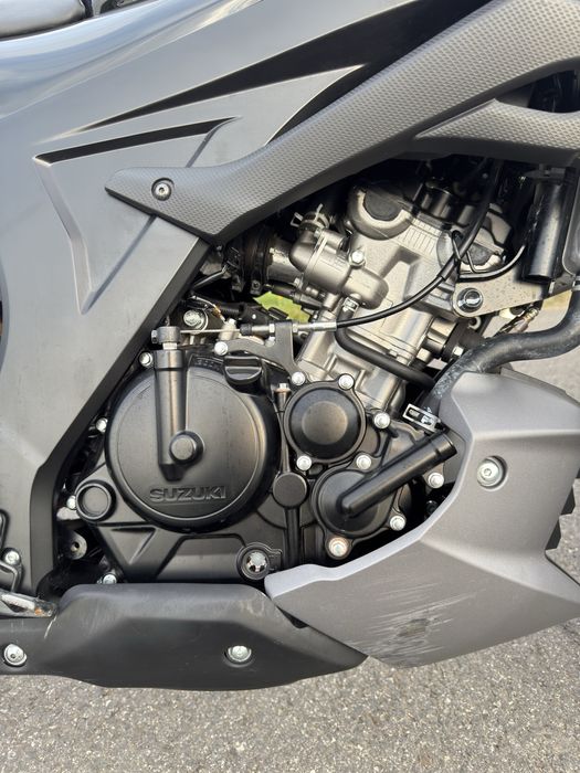 Suzuki GSX-S125 2024 • 700 km • Stan bdb • Titan Black • A1/B