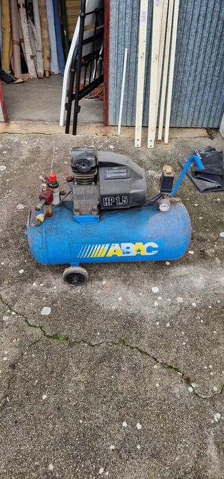 Agrafadora e compressor 50lt ABC