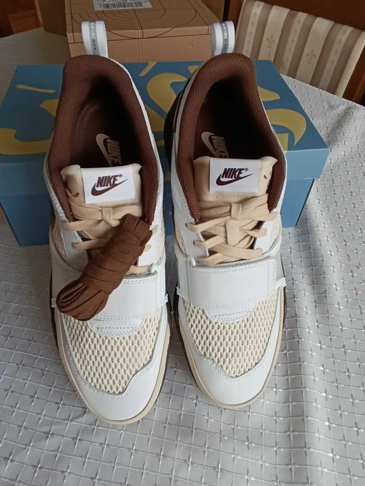 (r. 45,5) Nike Zoom Field Jaxx Travis Scott Light Chocolate HQ3073,100