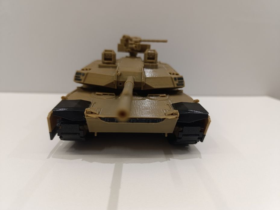 Модель танку Abrams X 1:35