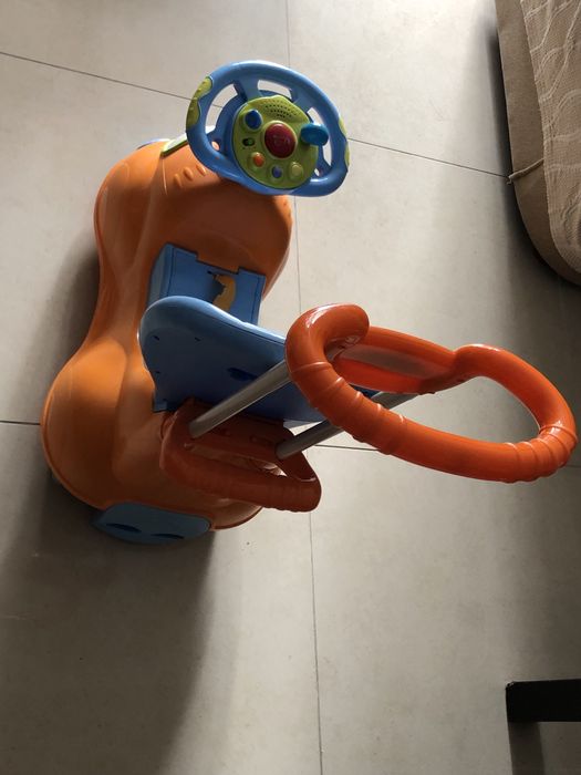 Carrinho de andar de criança, marca Chicco
