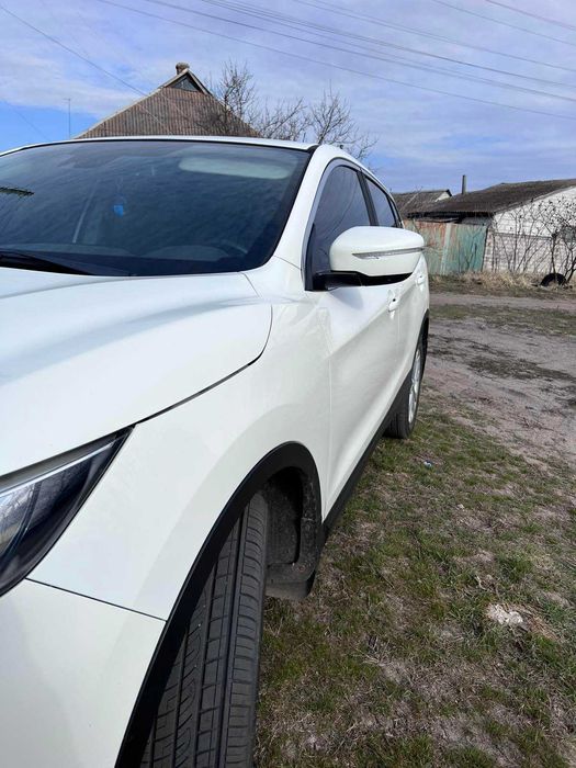 автомобиль Nissan Qashqai