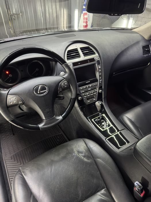 Продам Lexus Es350 2008