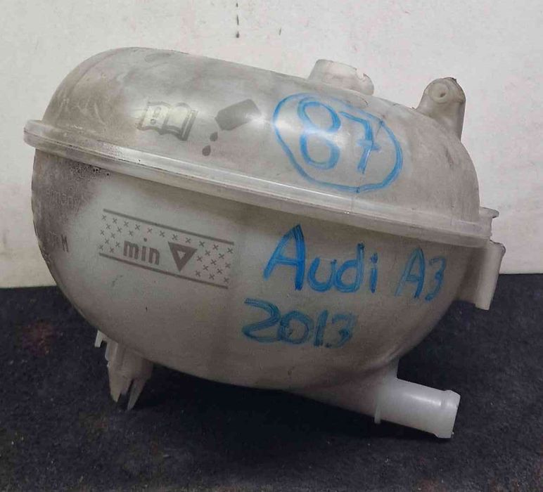 Reservatório / Depósito da Água / Líquido de Refrigeração 5Q0121407M - AUDI A3