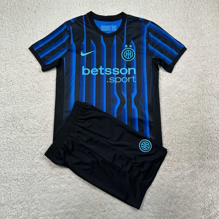 Футбольная форма Милан Ювентус Интер Наполи 25-26