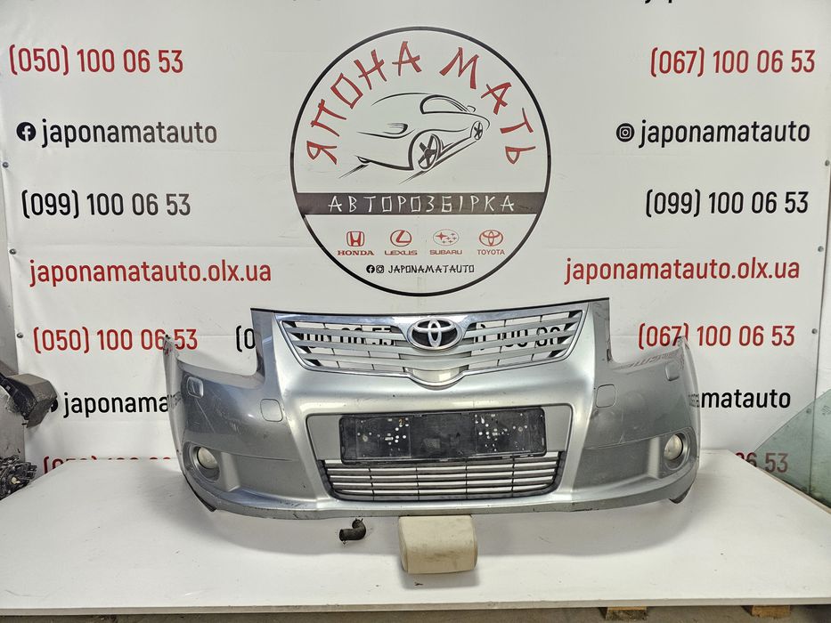 Передній бампер Toyota Avensis T27 дорестайлінг 09-11 р.в.