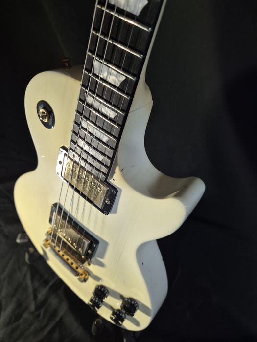 Gibson Les Paul Studio ebony fretboard