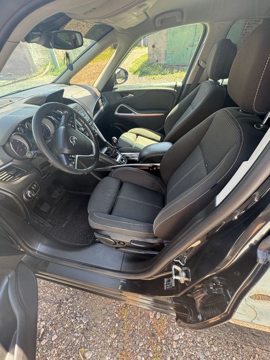 Opel zafira tourer