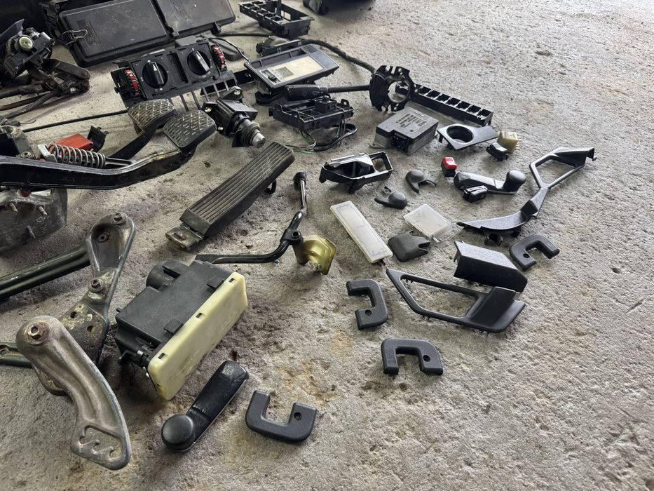 Czesci mercedes mercedes w124 wąska listwa