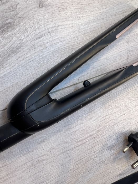 Вирівнювач для волосся