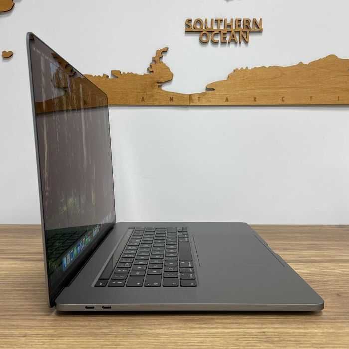 Apple MacBook Pro 16 i9-9980H 16GB 1TB SSD Pro 5500M 4GB Space