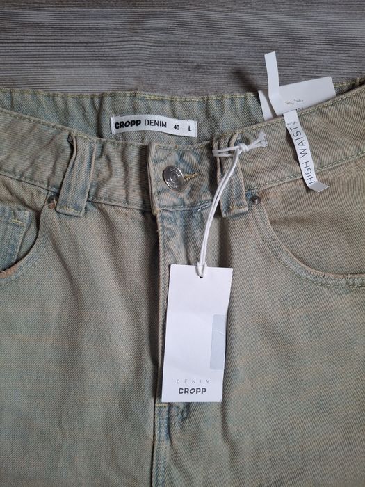 Szorty jeansowe Cropp 40