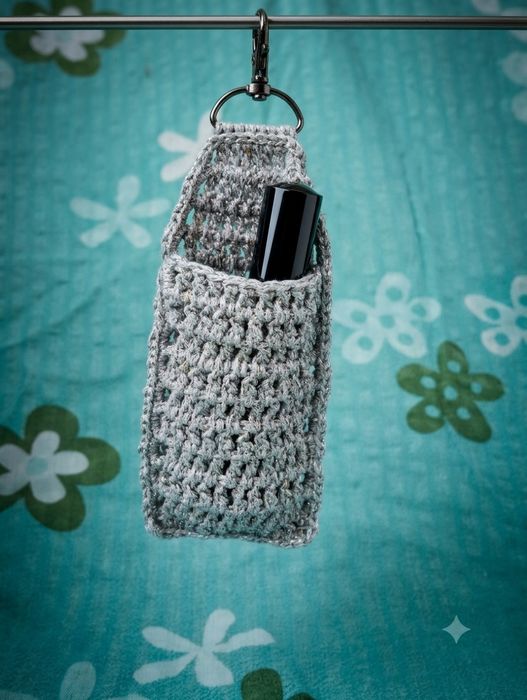 Szydełkowe etui-brelok