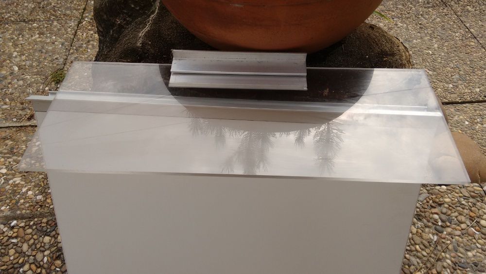 Prateleiras para Multi-Réguas