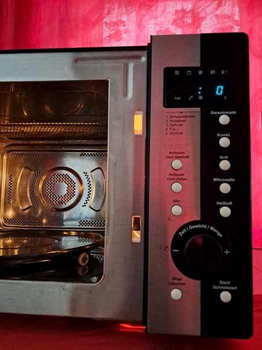 Мікрохвильова піч " Privileg 30540 "