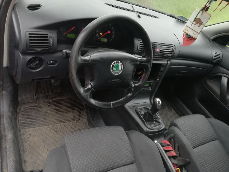 Skoda superb 1. 9 AWX cała na części kod 9910