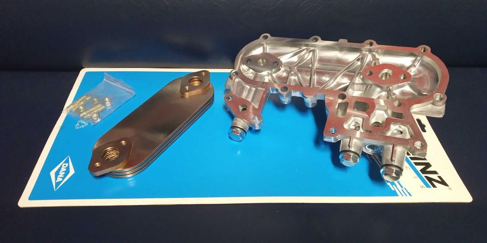 Radiador Óleo Toyota Hilux Hiace Dyna Land Cruiser (Permutador)